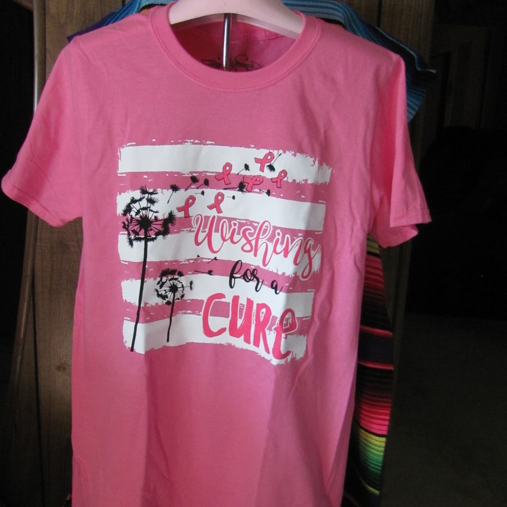 Breast Cancer Awareness Tshirt  Gildan Soft-Style NIP